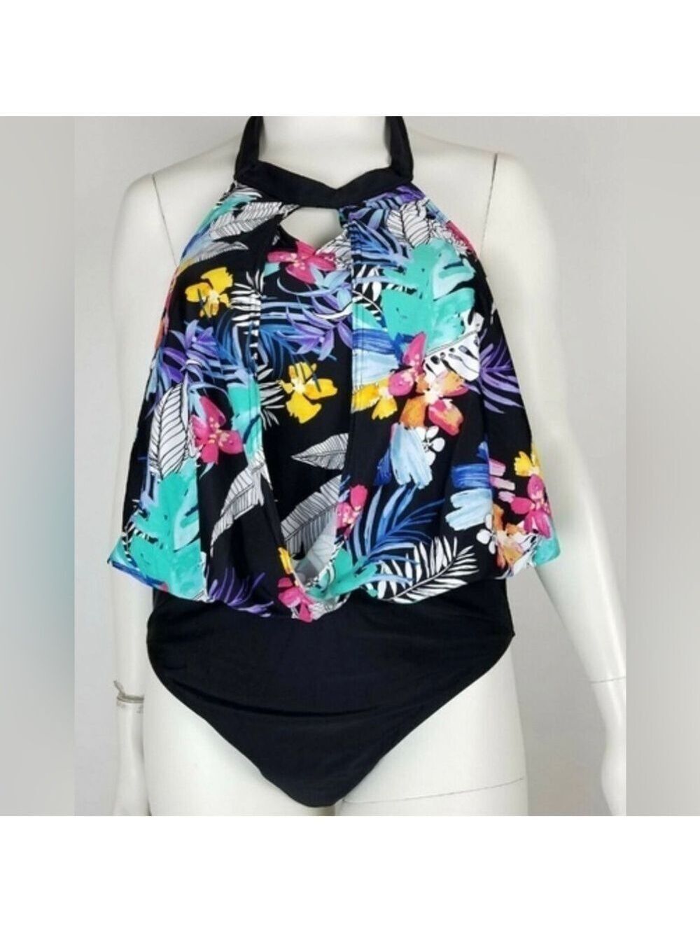 St Johns Bay NWT Sliming Swimsuit 8